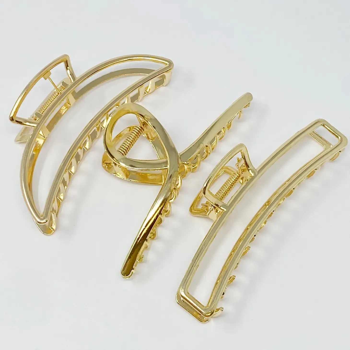 Black or Gold Hair Claw Clip