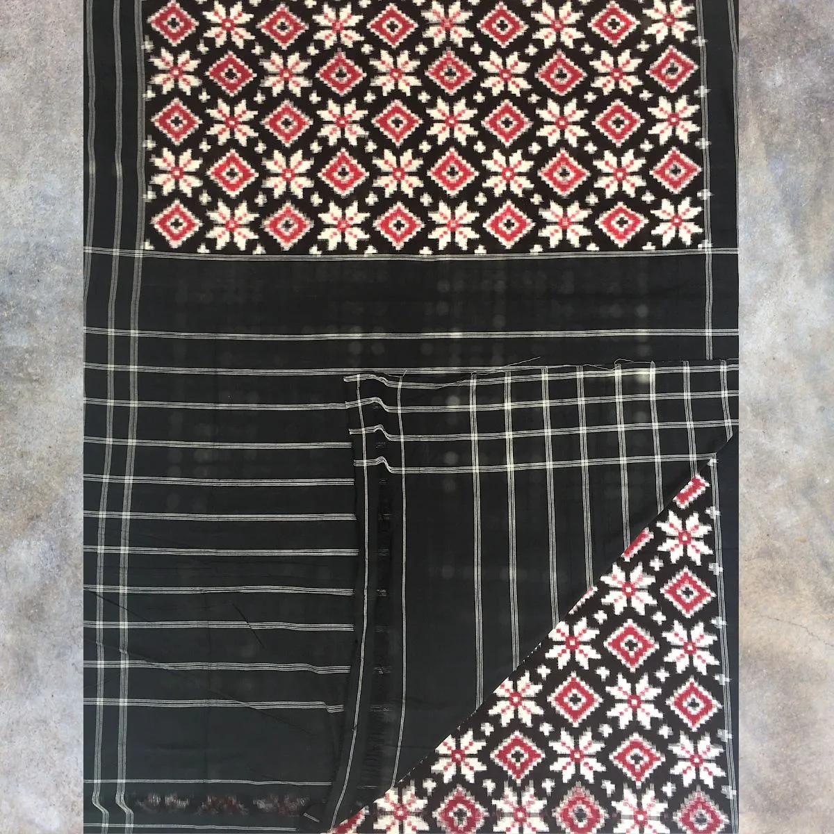 Black Pochampally Double Ikat Saree | Cotton | Rich Colour | Elegant & Graceful