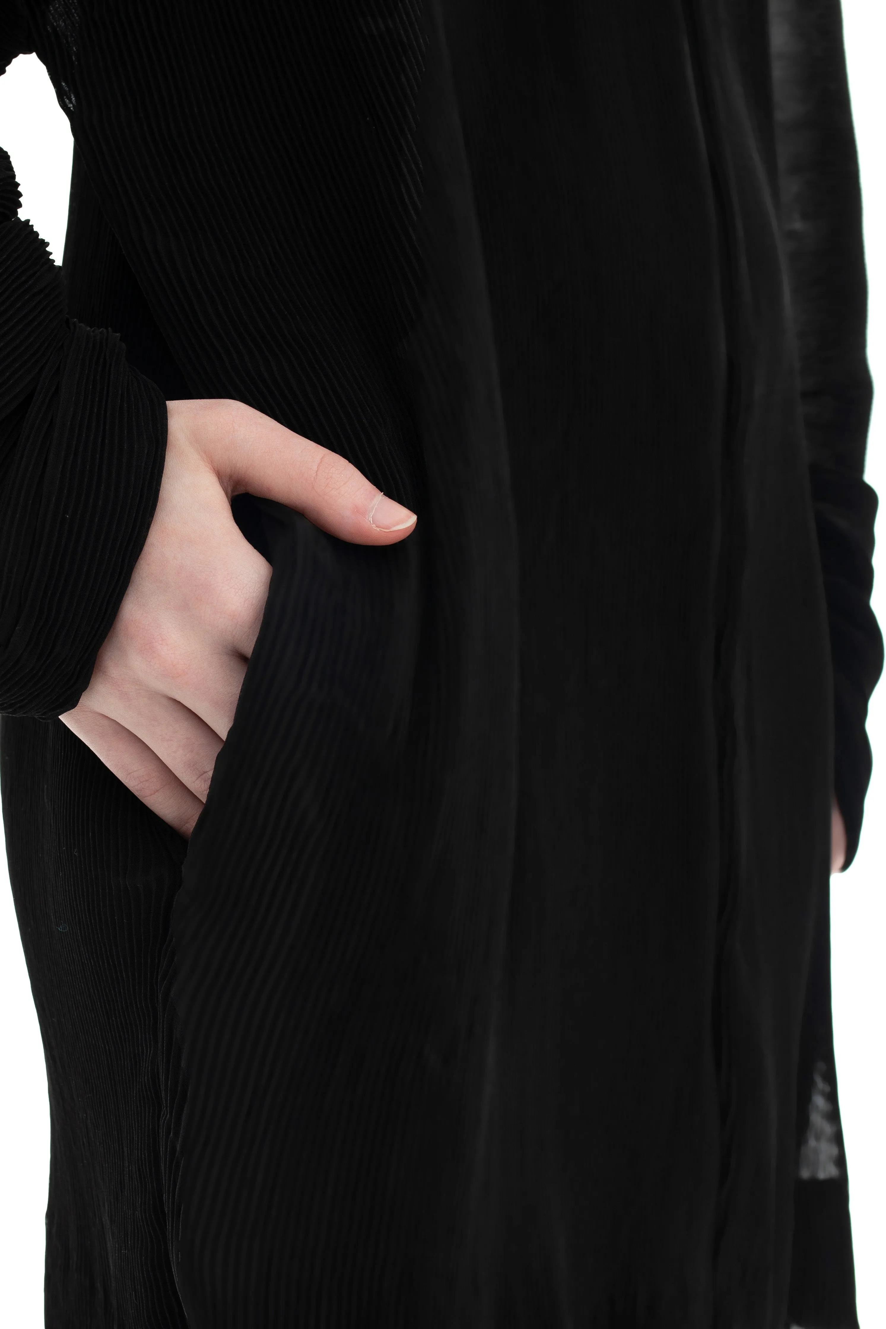 RUN(A)WAY PLEATED CHIFFON LIGHT JACKET