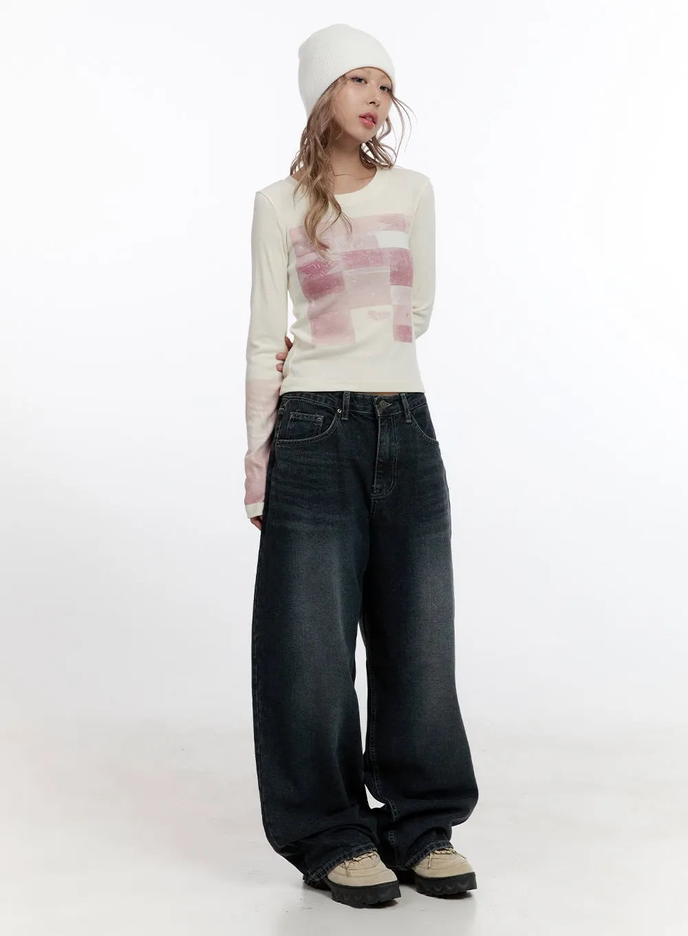 Trendy Graphic Crop Tee CN422